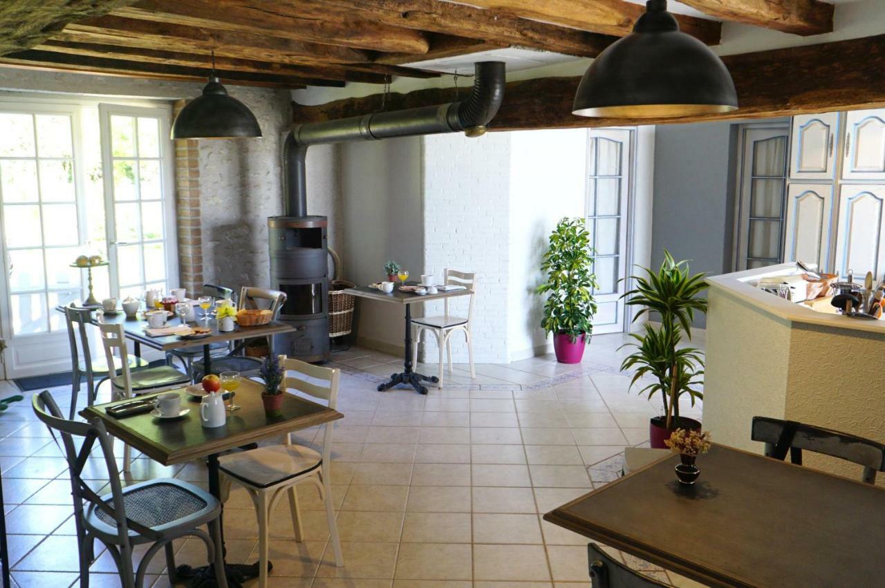 Le Clos De La Vigneronne Messas Exteriör bild
