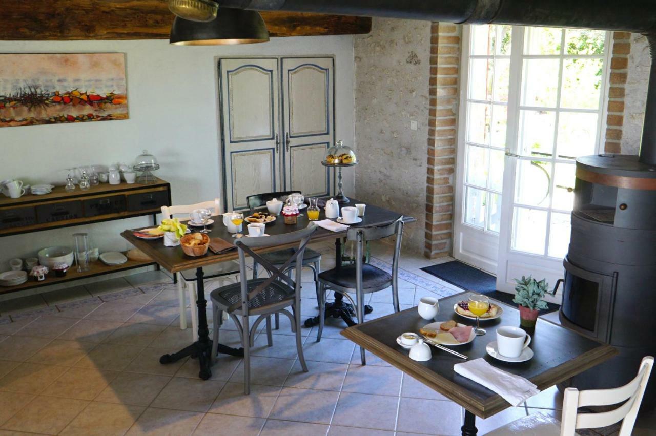 Le Clos De La Vigneronne Messas Exteriör bild